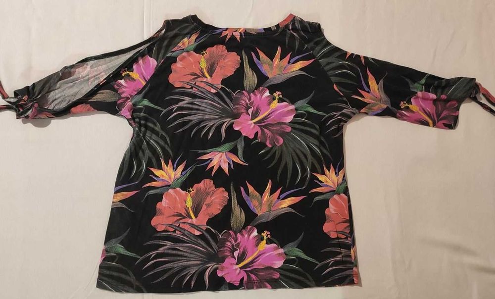 Памучна Блуза на Цветя