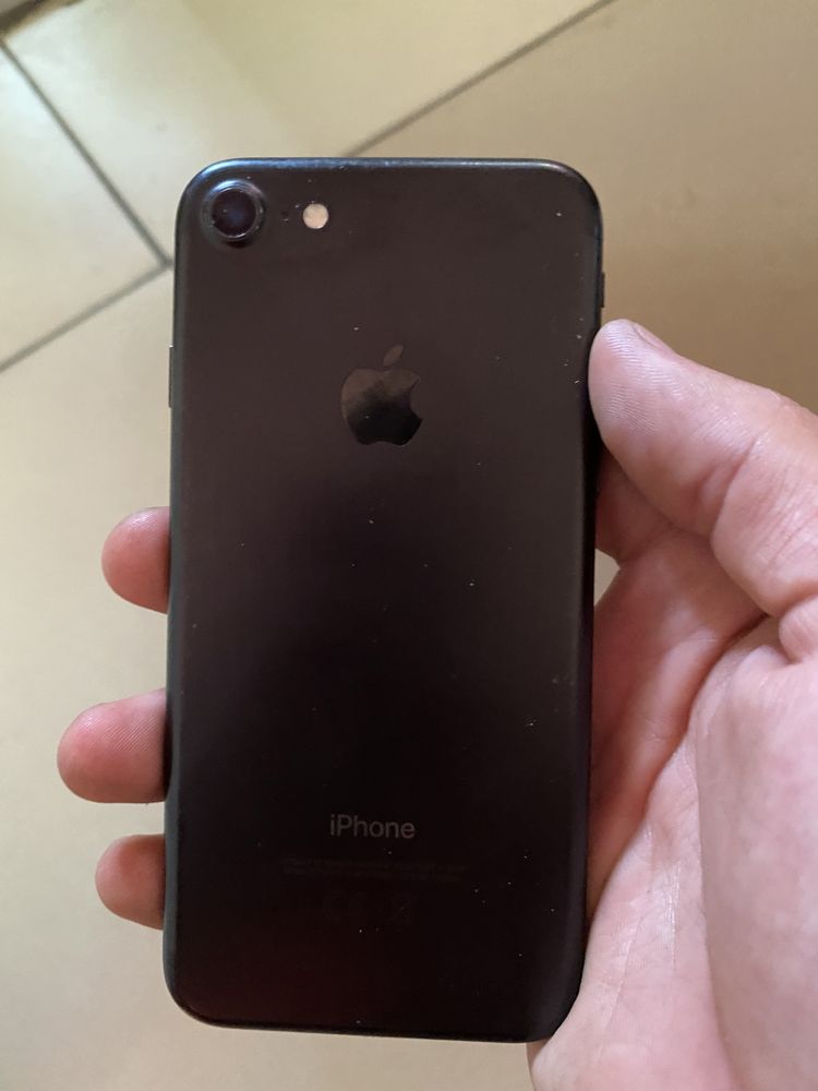 Продается iPhone 7 32 gb