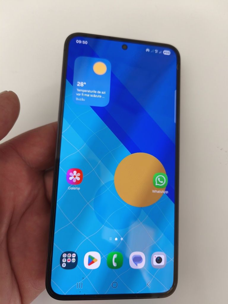 Vând Samsung s23