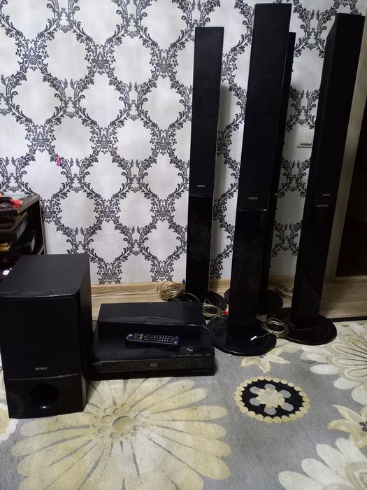Продам домашний кинотеатр Сони.
