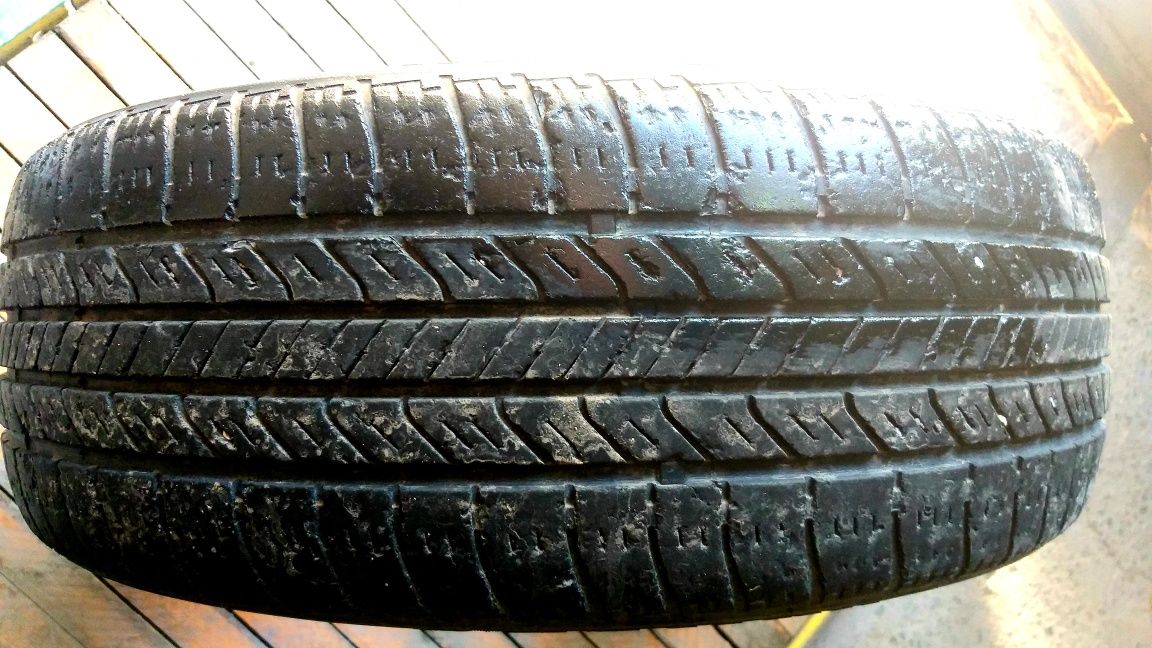 Автошины 4шт. 205/65/R15
