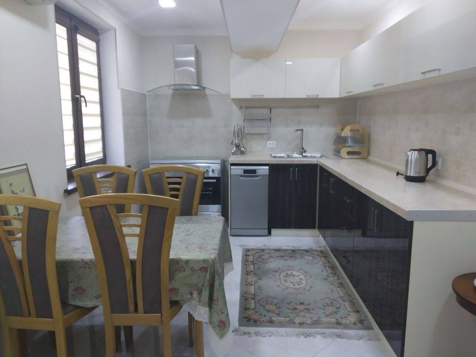 Аренда метро Космонавтов 4/4/5 106 кв.м