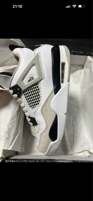 Air Jordan 4 Retro Military Black