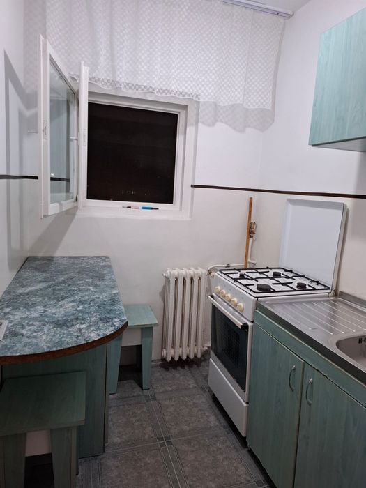 Dau în chirie garsonieră confort 1