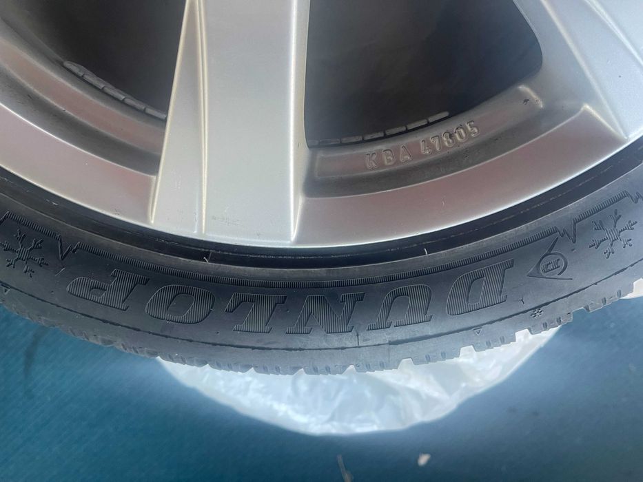 Set roti iarna jante aliaj "18 cu anvelope Dunlop 235/45 R18 98V