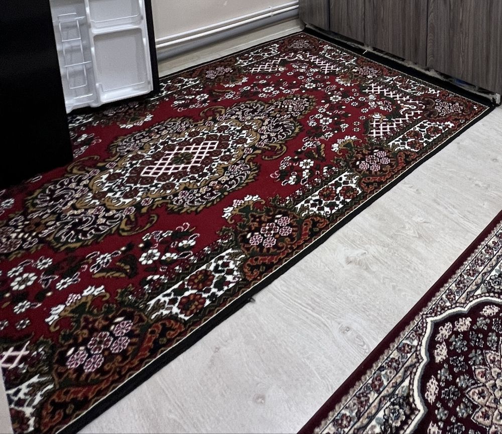 Ковёр- дорожка, ковёр . Маленький холодильник