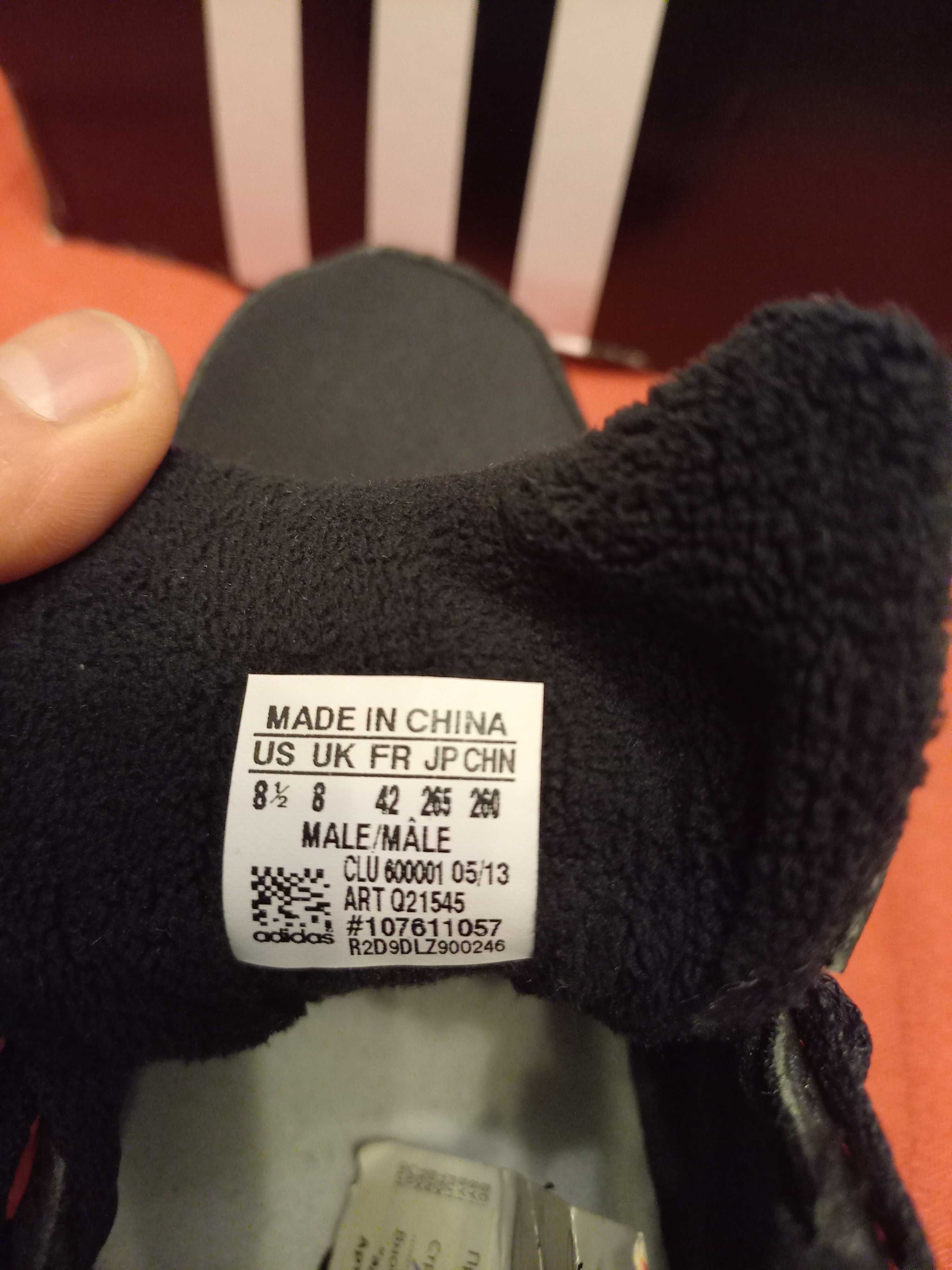 Продавам маратонки ADIDAS climawarm.