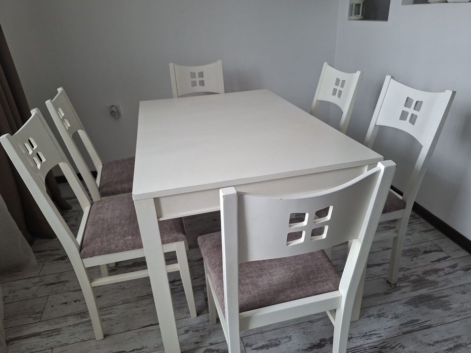 Столове за трапезария