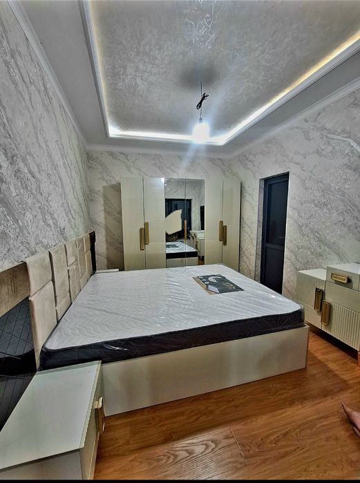 Yengi hovli sotiladi srochna