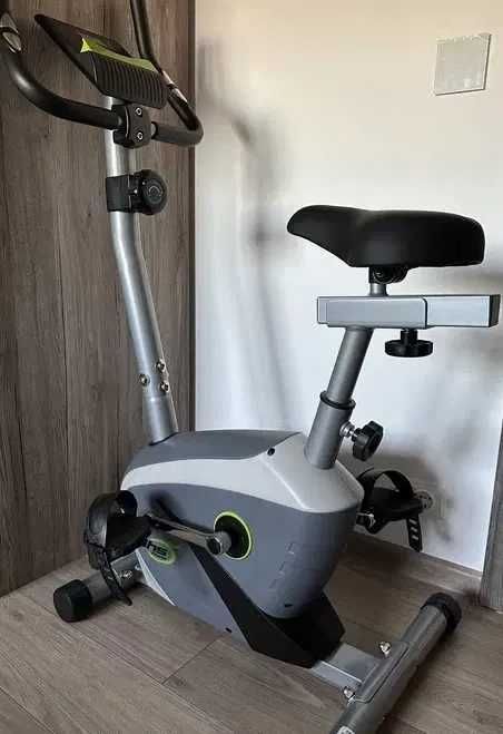 Vand bicicleta pentru fitness noua