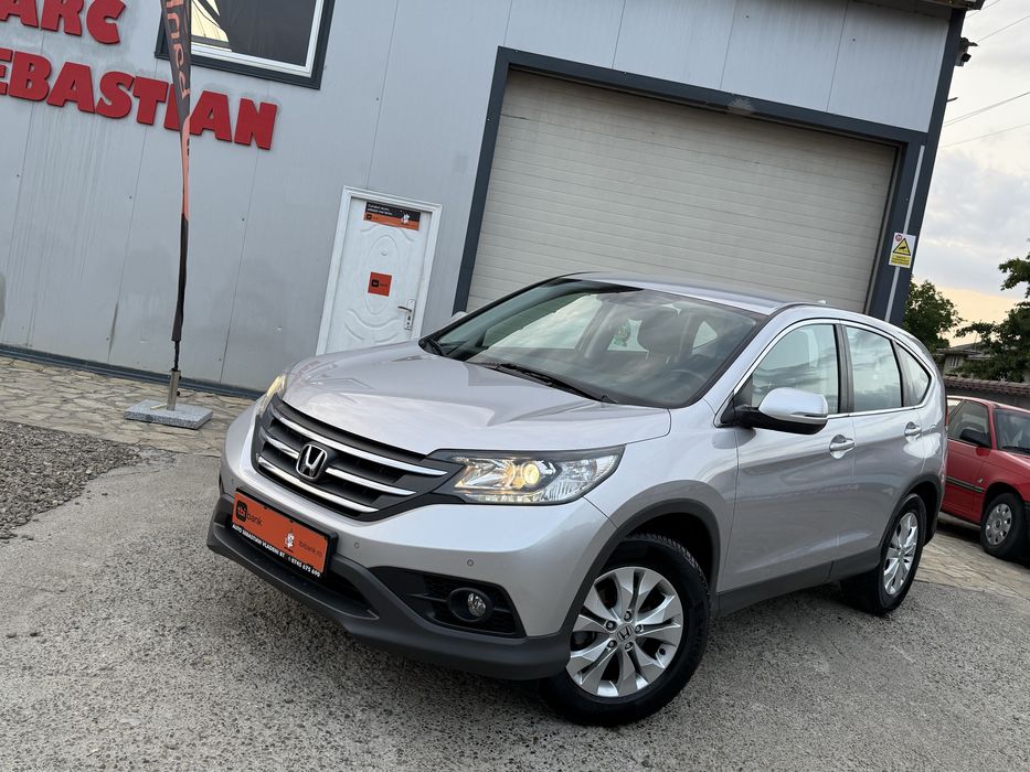 Honda CR-V Elegance / 1.6 DTEC 120 CP / Decembrie 2014 / 10.499€