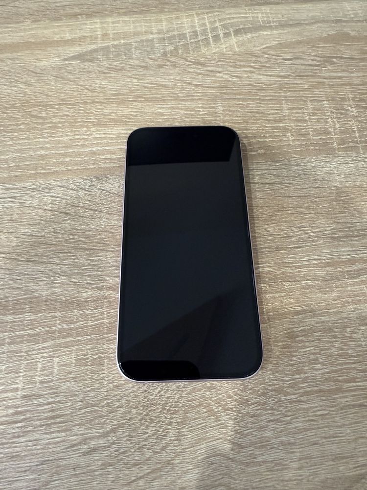 iPhone 15 Pink 128GB С Гаранция
