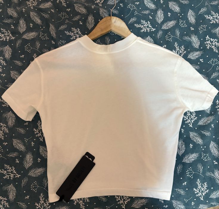 Кроп тениска Made by Society