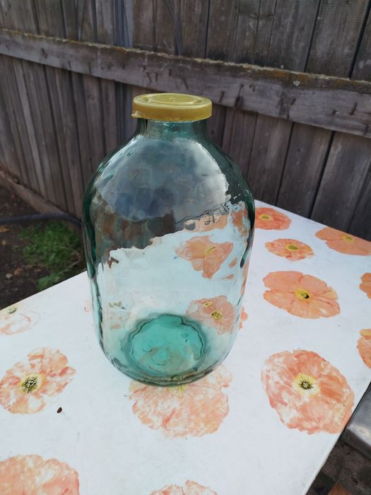 Банка  10  лит  .