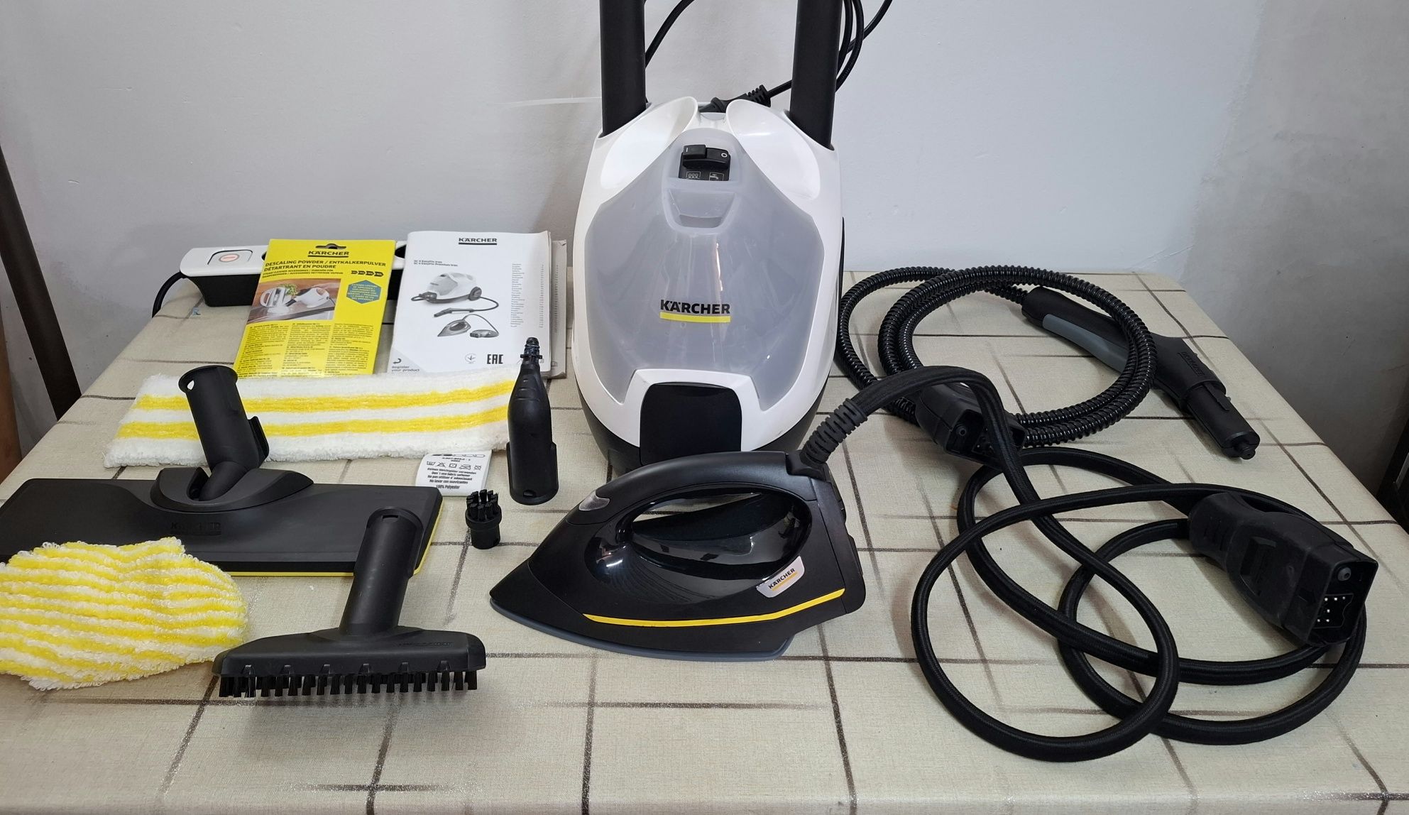 Парочистачка и ютия Kärcher SC 4 EasyFix iron,3.5bar,4мин,2000W,2 резр