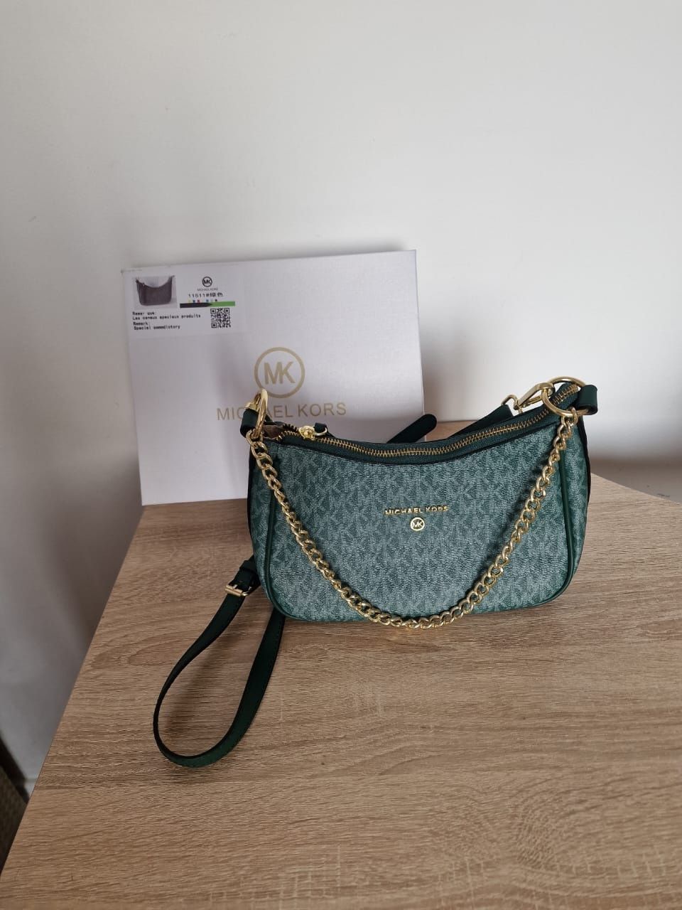 Продам сумки Michael Kors , Prada