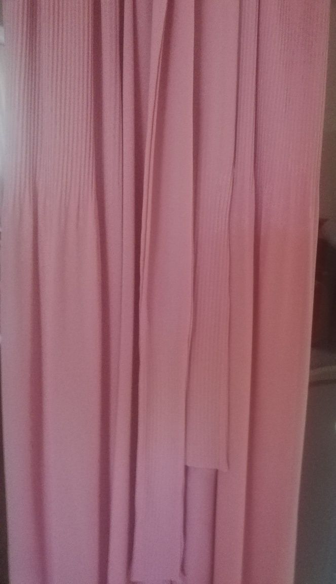 Rochie lunga BSB plisata din voal roz pudra