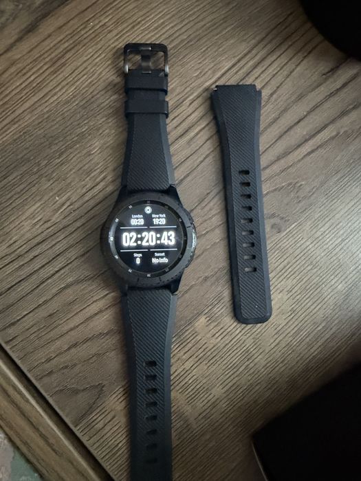Smart часовник Samsung GEAR S3 frontier