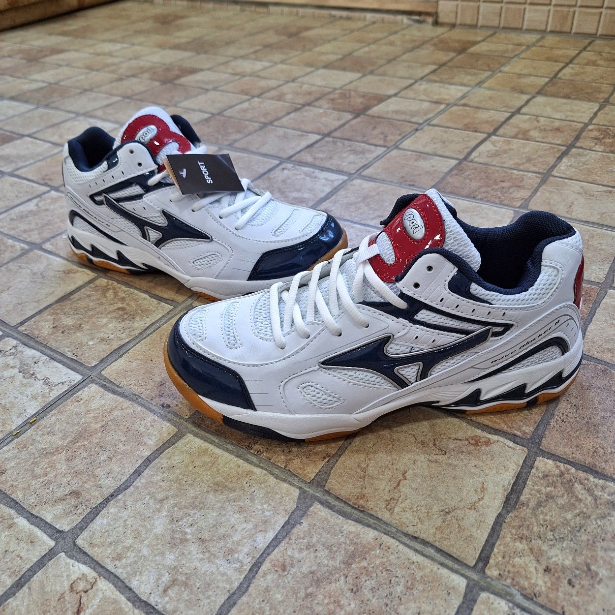 Mizuno спортивные ( Япония)