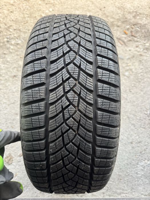 1x 215/45/17 M+S , GOODYEAR