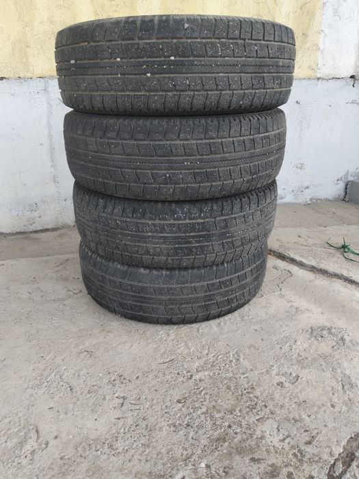 Зимние шины комплект