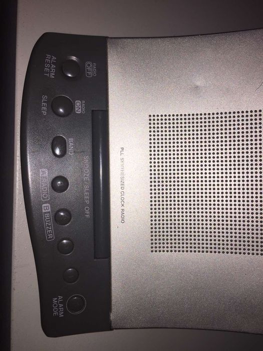 Часовник / Радио будилник