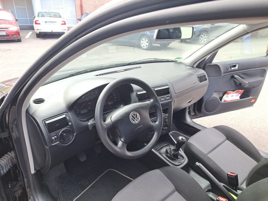 Vând VW Golf 2001, 1.4 benzină