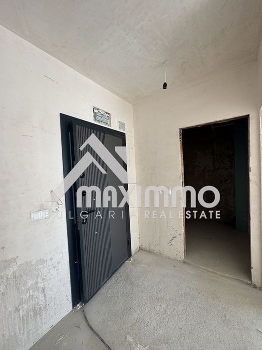 Продава се Двустаен апартамент в Варна, Изгрев - 74 кв.м за 1548 €/кв.м - Снимка #2