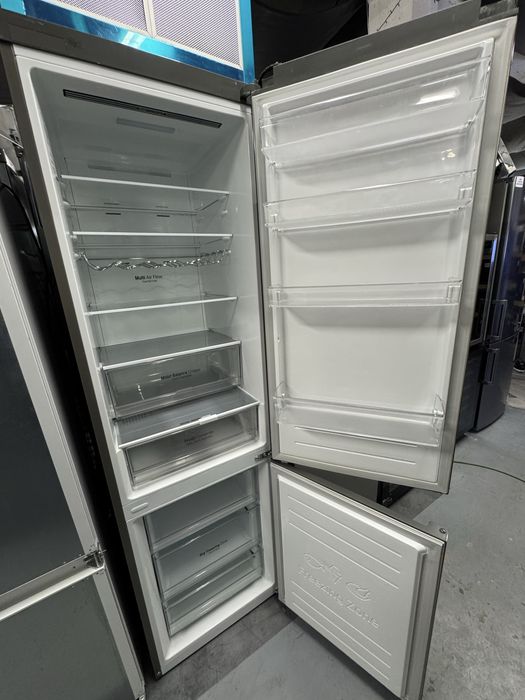 Combina frigorifica LG GBB62PZFFN