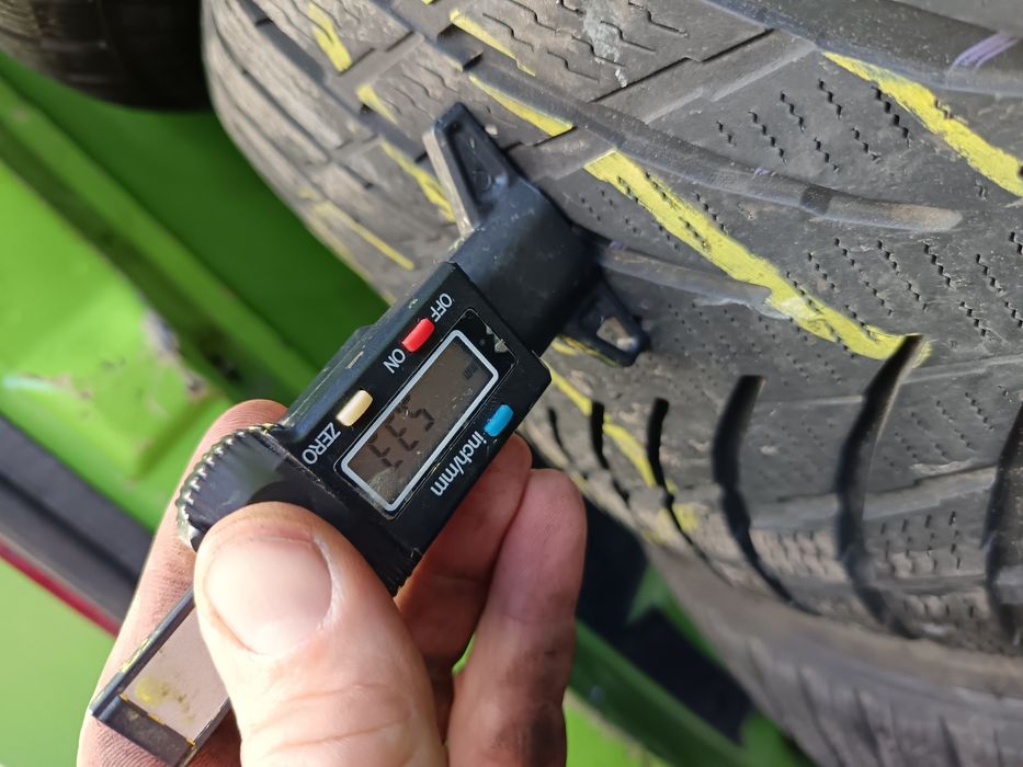 Anvelope MS iarna 275 40 19 nokian.2020 5.3mm