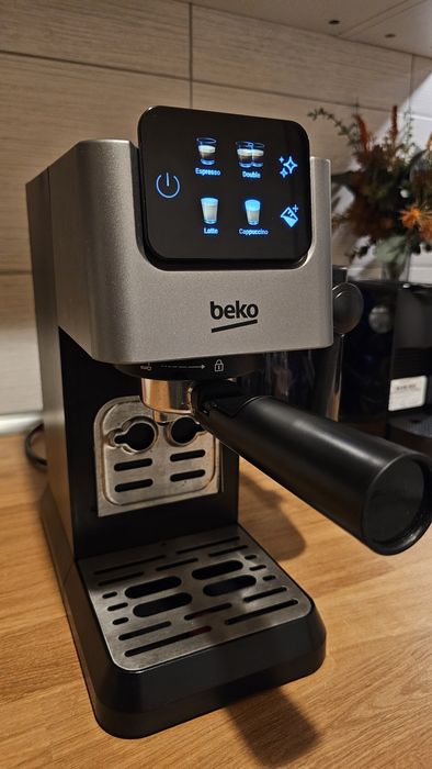 Espressor manual Beko CaffeExperto