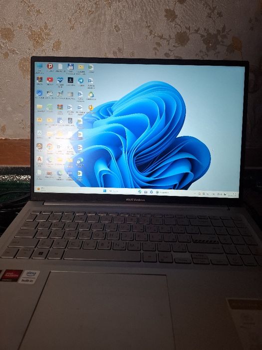 Asus 8/ 512 gb yangi