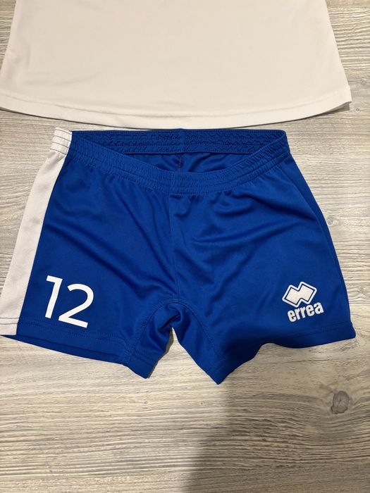 Echipament sportiv stare impecabila, noua