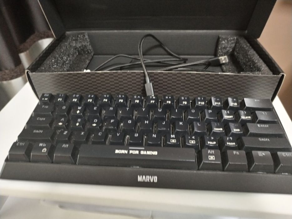 Tastatura Gaming Mecanică 60% Marvo KG962
-waterproof
-no driver
-mult