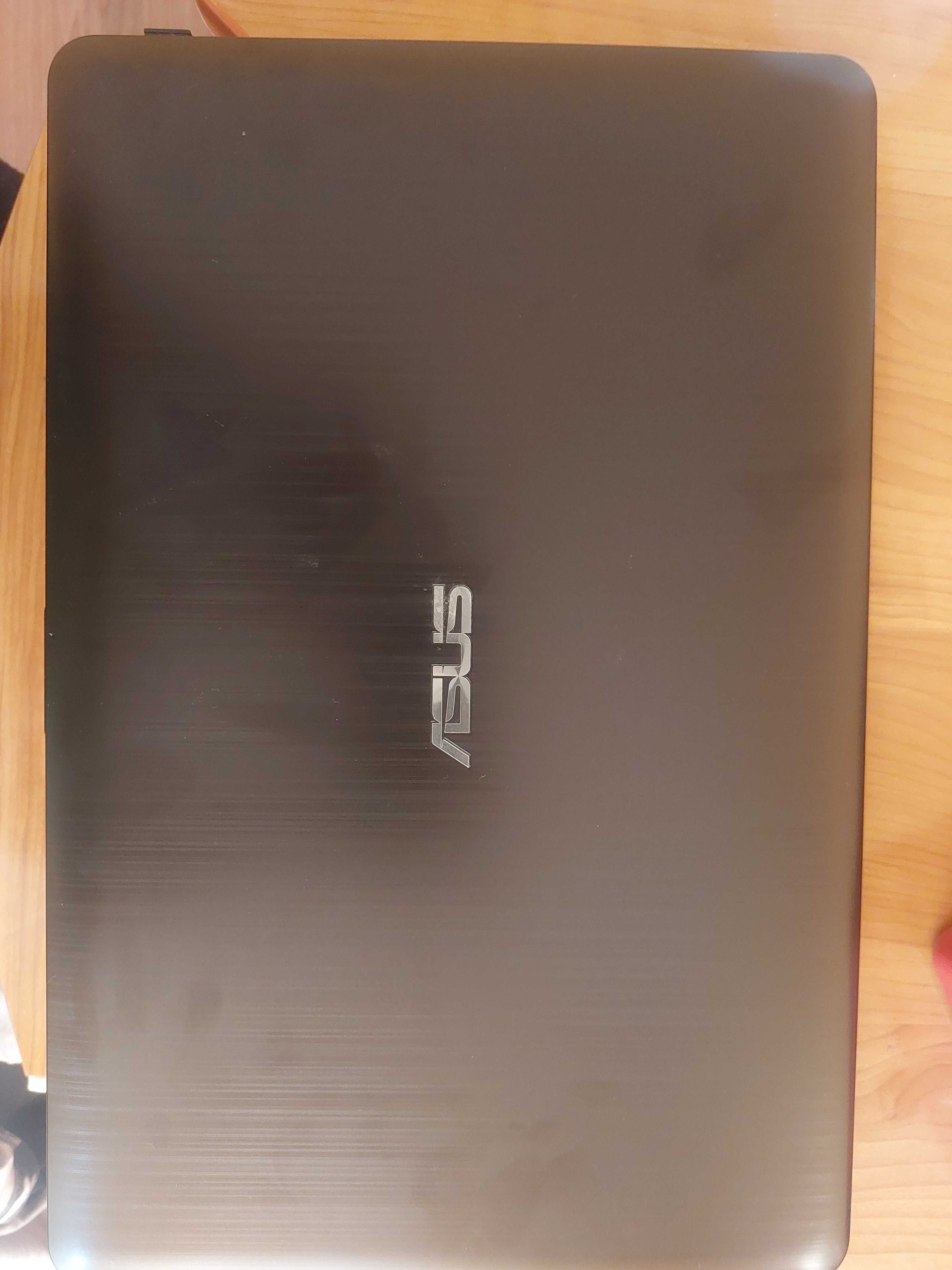 Laptop Asus Prosound