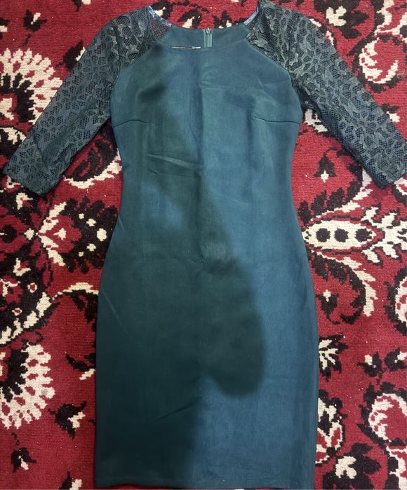 Продам платье вельвет 42 размер