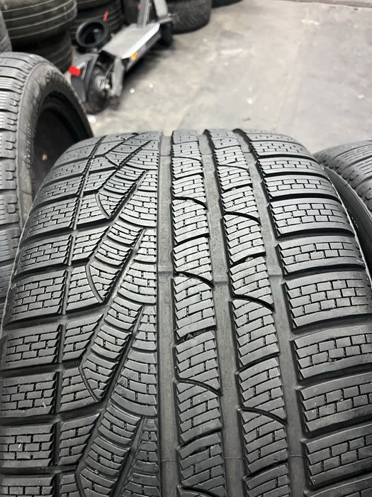 Anvelope iarna pirelli 255/40R20 fata si285/35R20 spate pret per set