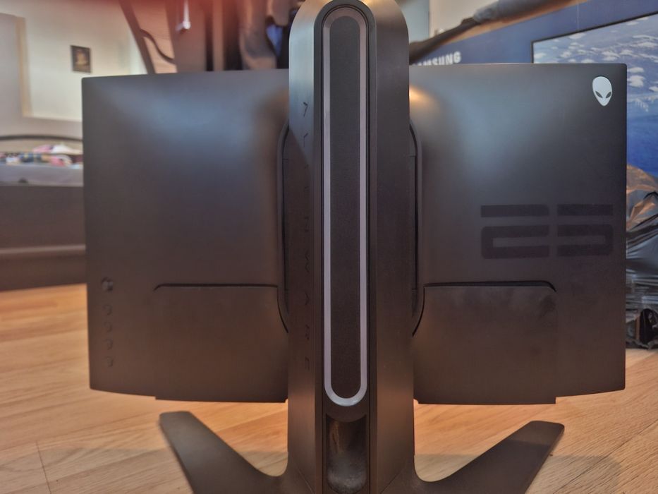 PC Gaming Radeon 6600xt Ryzen 7 5800x + Monitor Gaming Alienware 240hz