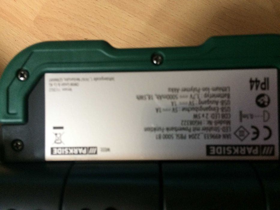 Power Bank reflector cu led si functie baterie externa 5000mah