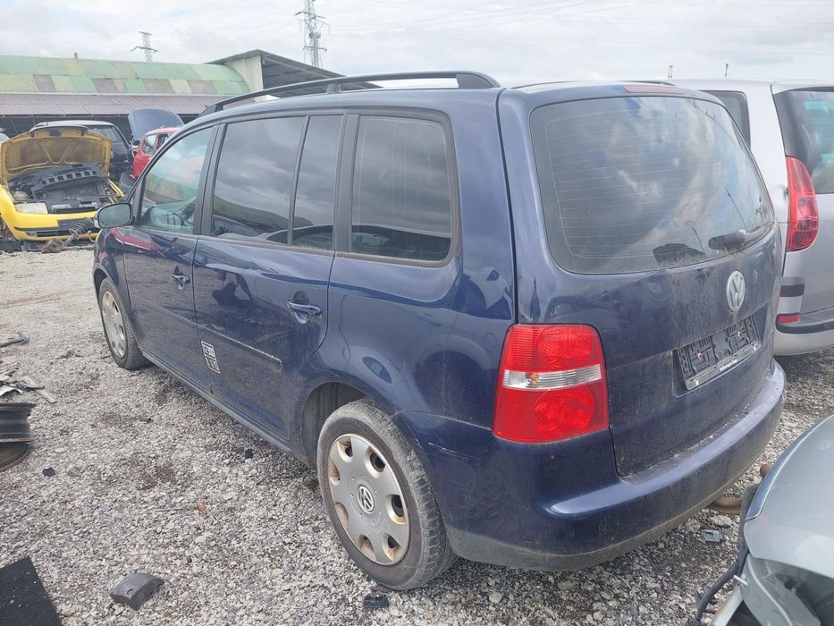 Dezmembram Volkswagen Touran 2005, 2.0 TDI cod BKD, cutie automata DSG