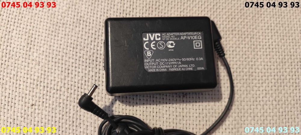 alimentator incarcator JVC 11V 1A mufa subtire rotunda