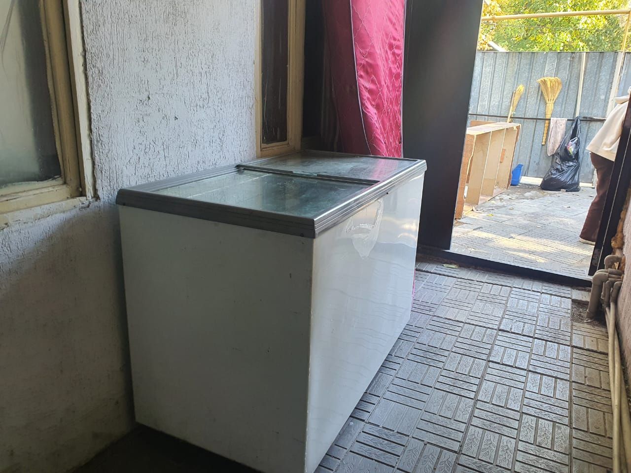 Морозильник продоется