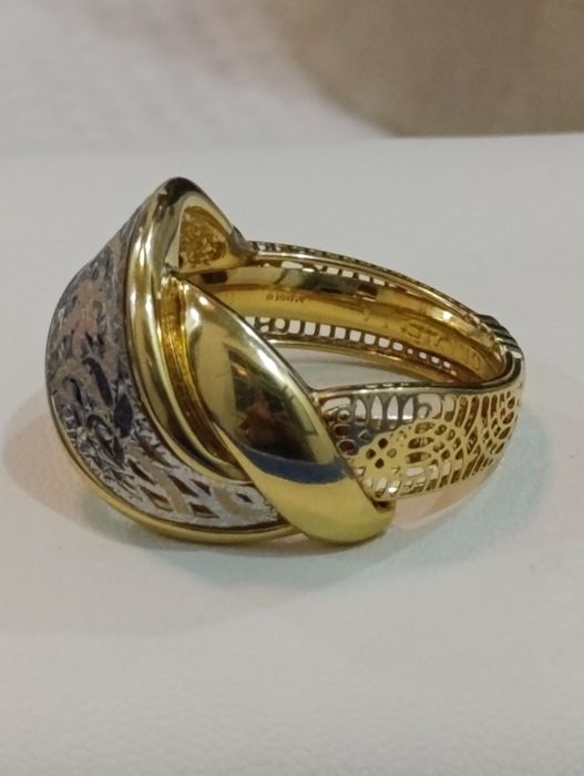 Итальянская золотая кольцо, Graziella Проба 585, вес 4,04гр,размер 19