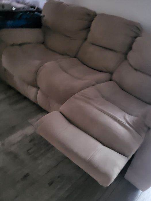 Canapea cu recliner manual