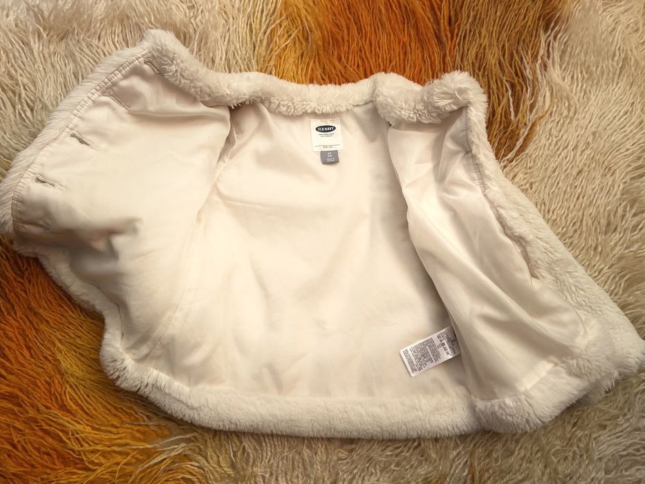 Снежно бяло пухено палтенце 104 размер