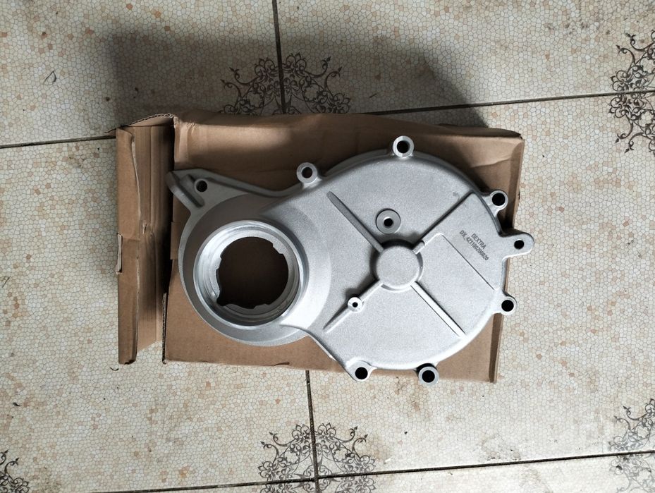 Крышка передняя 100 ка 4215 на Газель