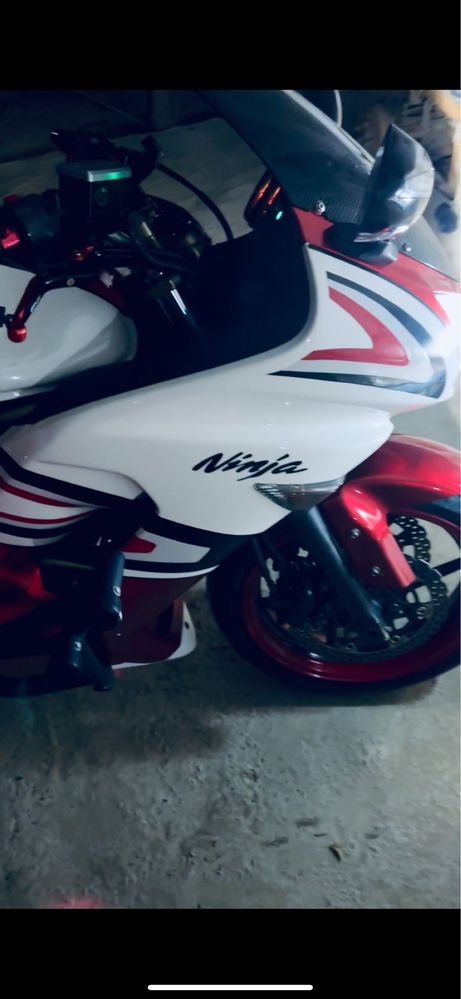 Kawasaki ninja 650 r sport turist