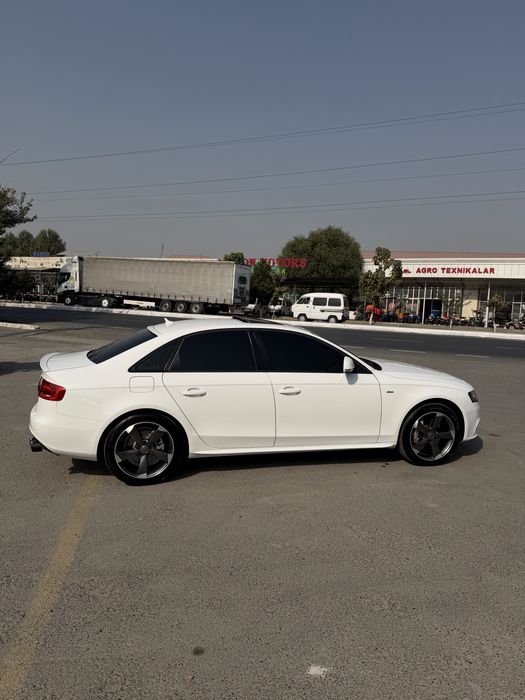 AUDI A4 S-line 3.2 Quattro