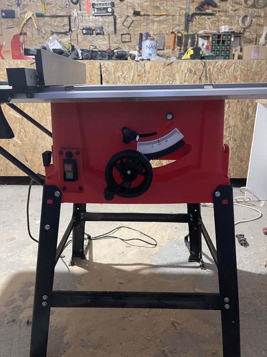 Vand Circular Panzer 2000w