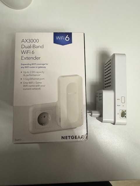 NETGEAR WiFi6 Mesh Repeater (EAX17)